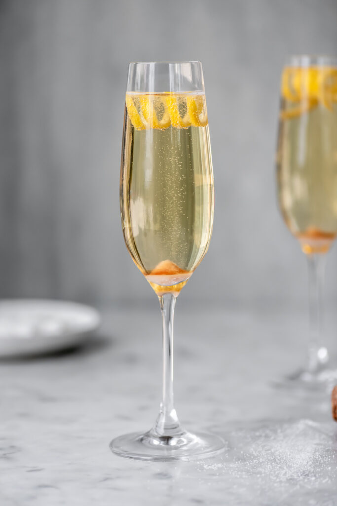 easy champagne cocktail