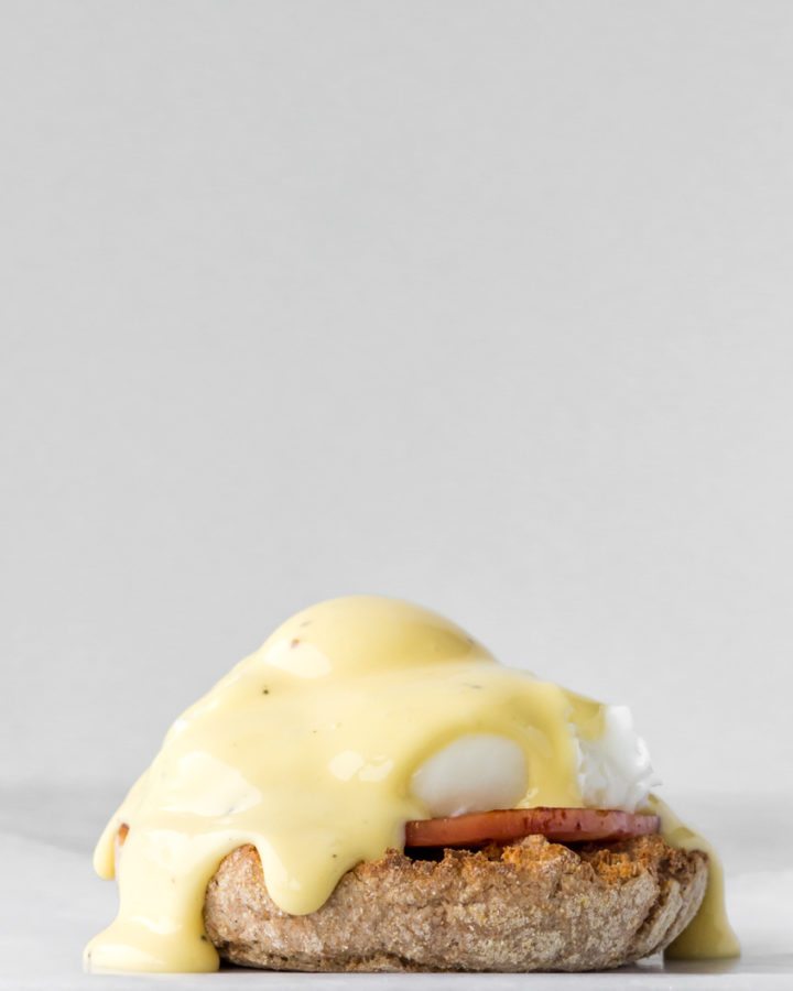 how to make easy eggs benedict-- withspice seasonal food blog