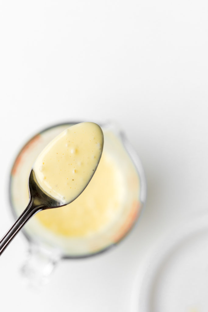 how to make hollandaise sauce