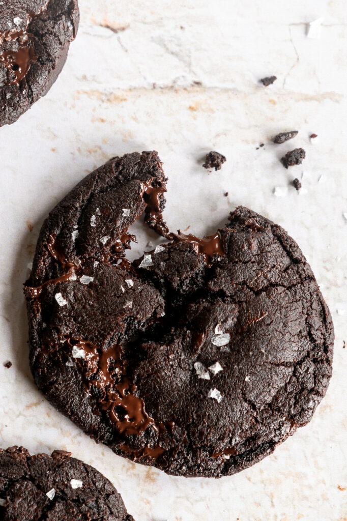 salted dark chocolate cookies