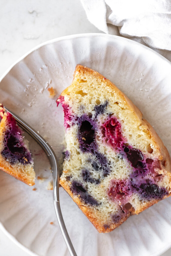 how to make a triple berry creme fraiche cake