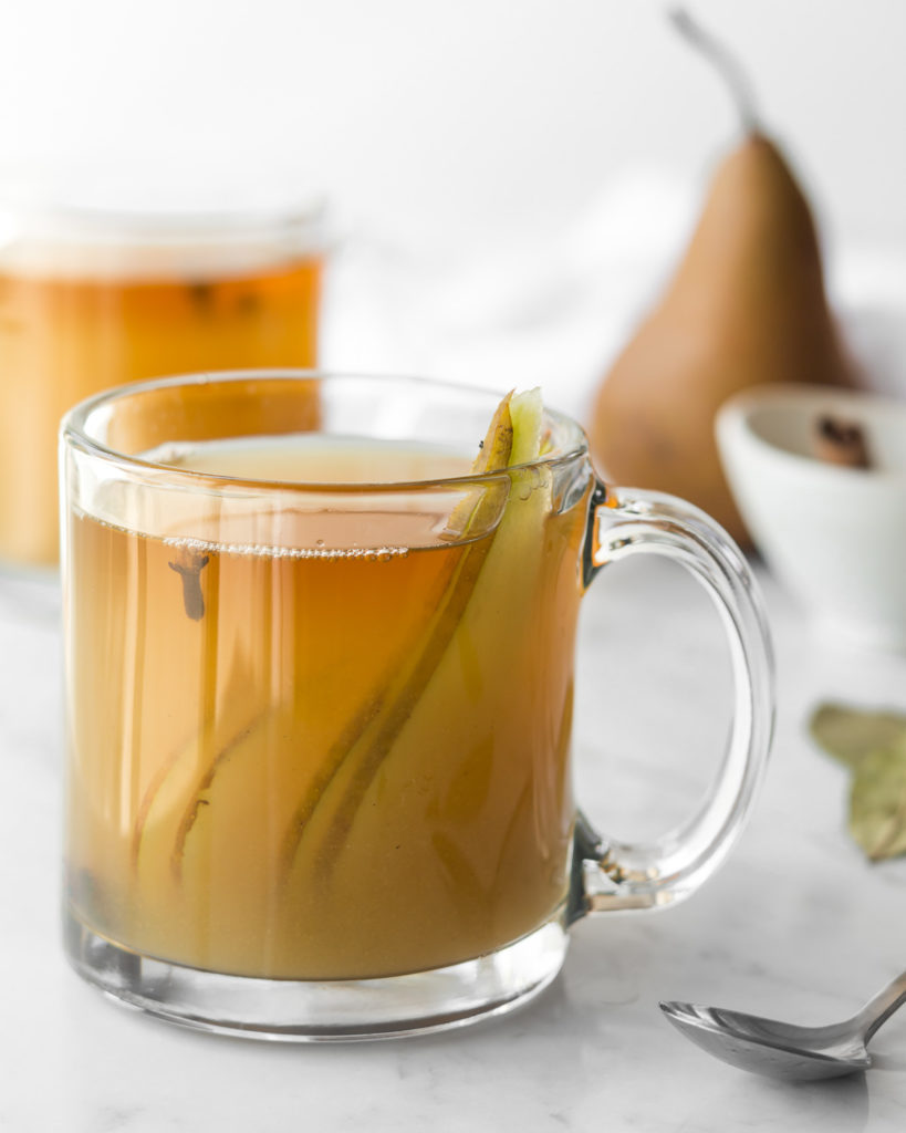 hot mulled cider recipe with pears, ginger and whiskey