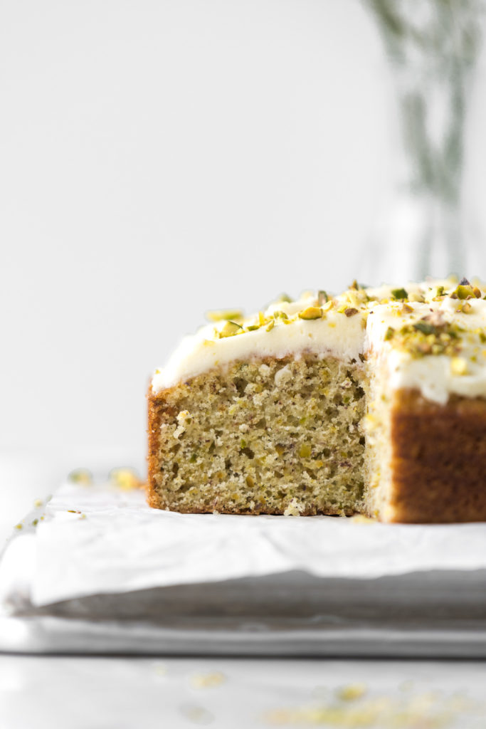 lemon pistachio cake recipe with mascarpone frosting