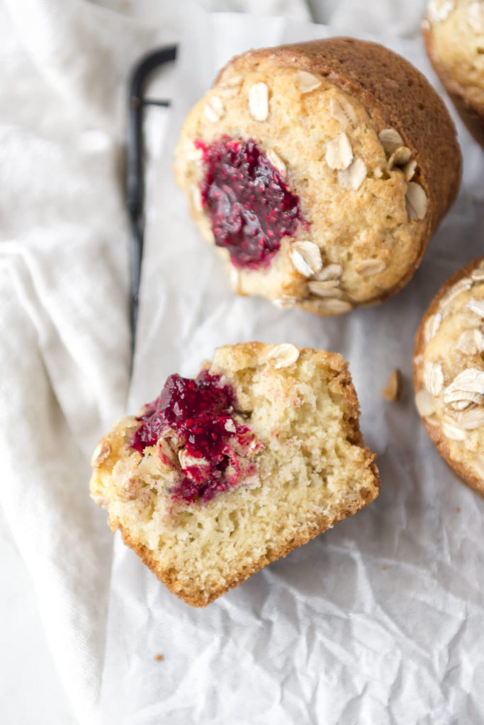 sweet raspberry muffins with oats