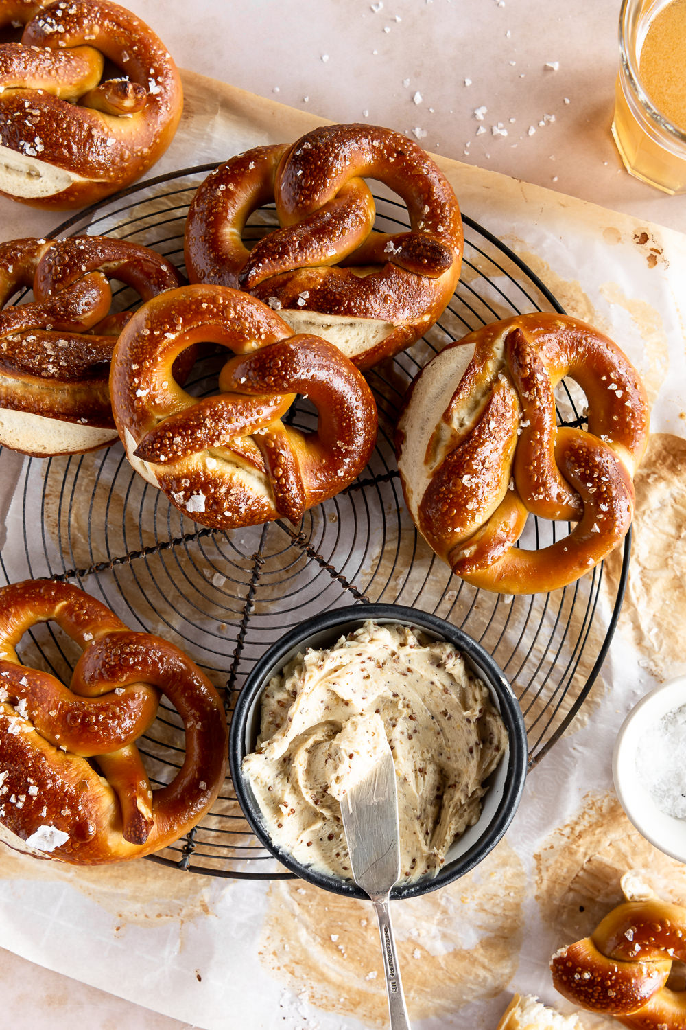 soft german lye pretzels With Spice