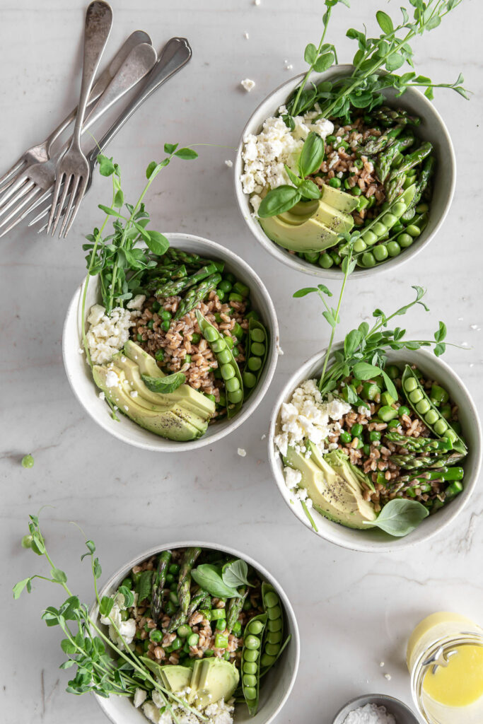 farro bowl with asparagus and spring peas