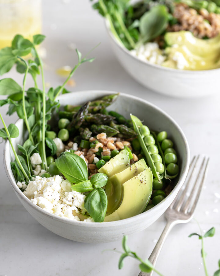 farro grain bowl with asparagus and spring peas