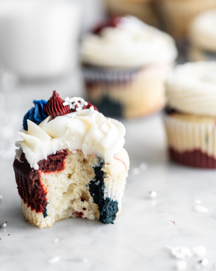 fourth of july cupcakes with vanilla buttercream
