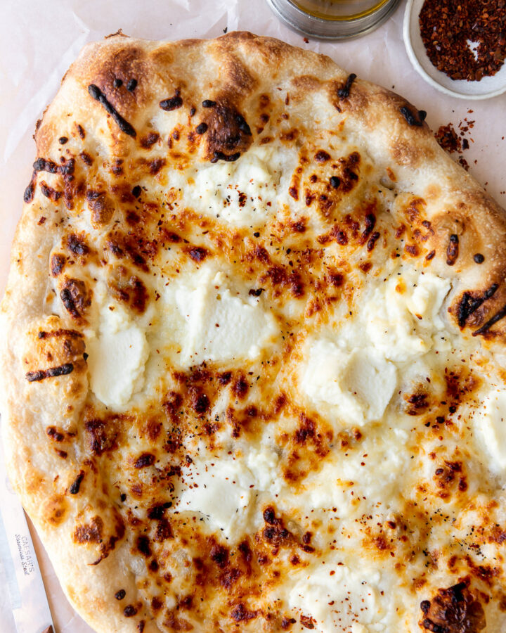 how to make white pizza with mozzarella, parmesan and ricotta