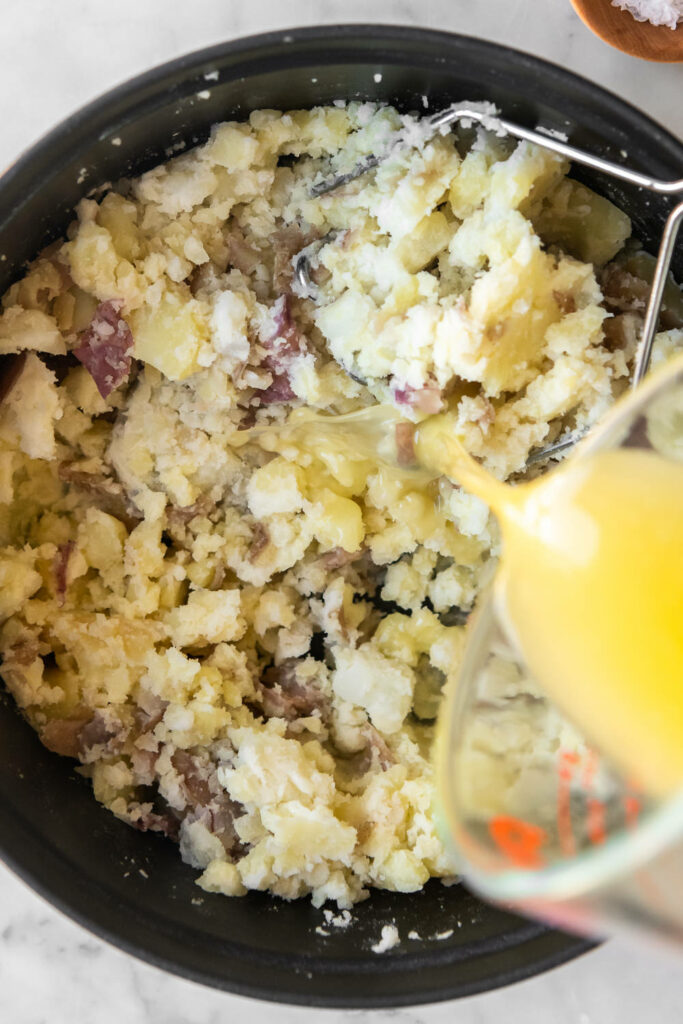 making mashed red potatoes