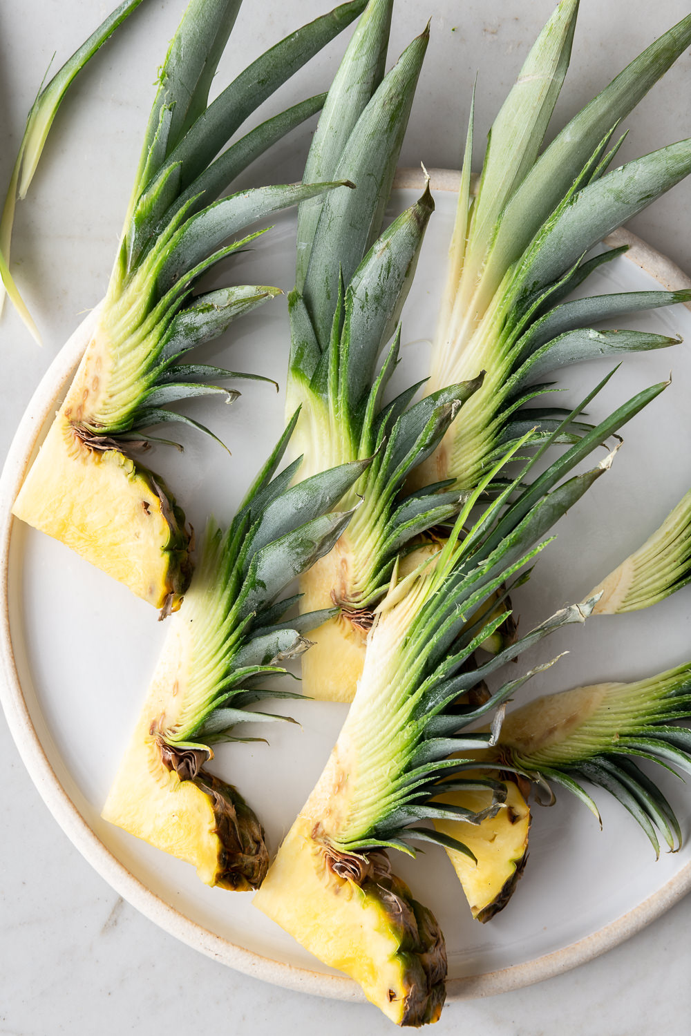 pineapple garnish for cocktails