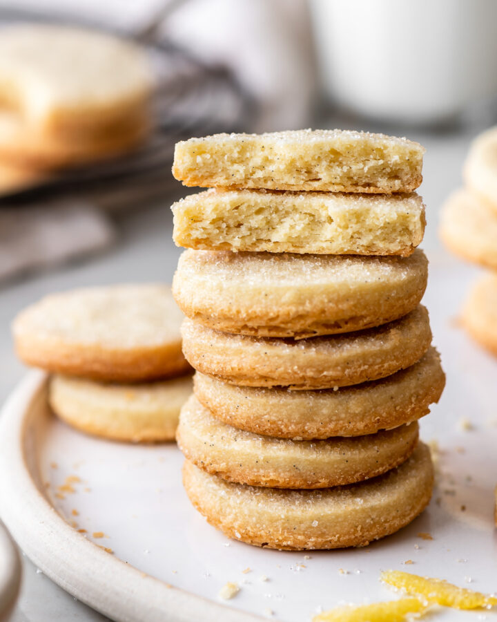 buttery vanilla lemon shortbread cookies