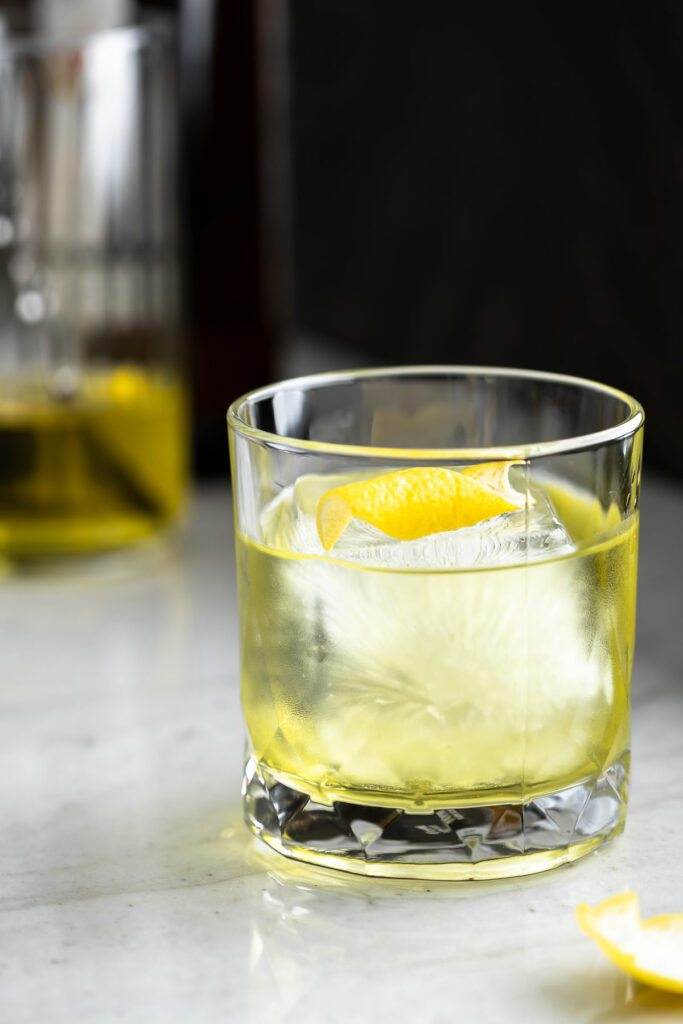 white negroni cocktail