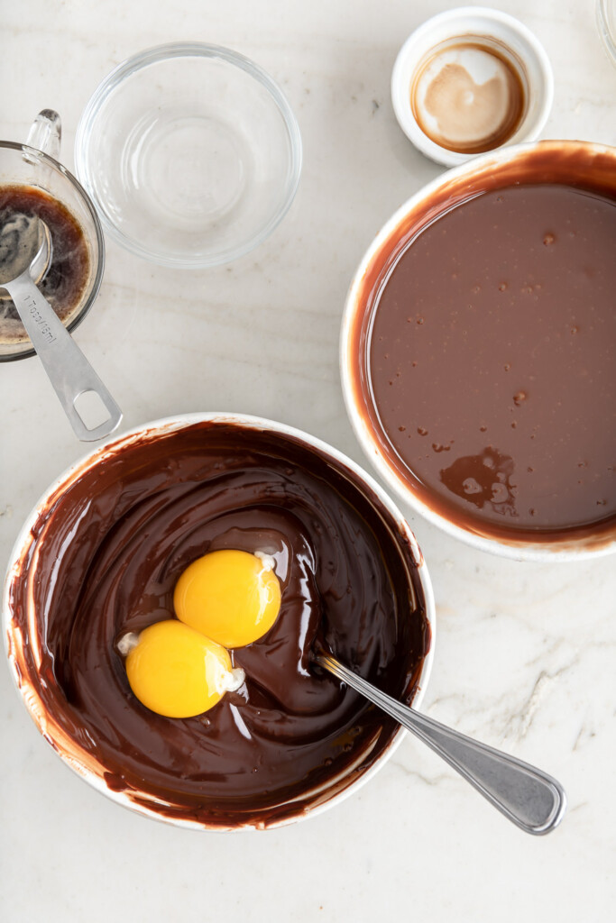 3_whisk yolks into chocolate