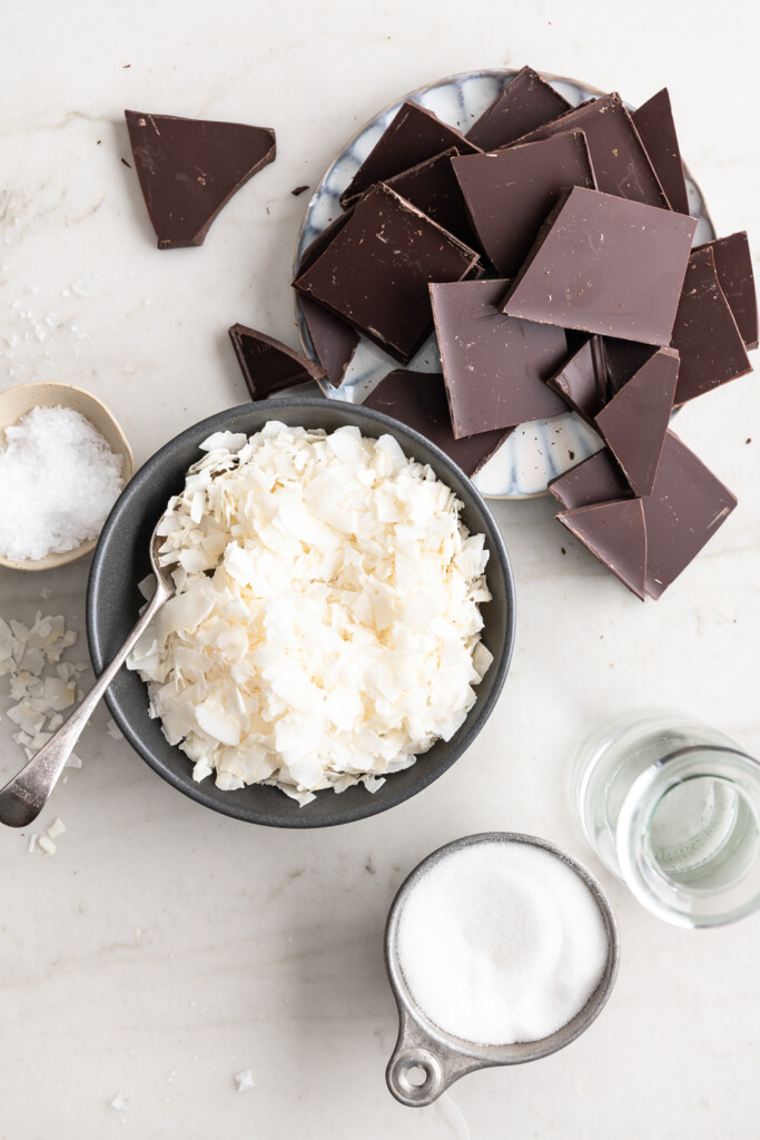 ingredients_unsweetened coconut, dark chocolate, sugar, water, flaky salt