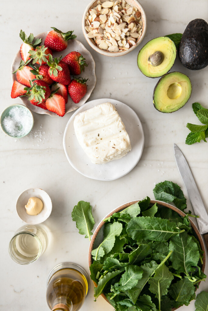 ingredients_halloumi cheese, baby kale, avocado, strawberries, almonds