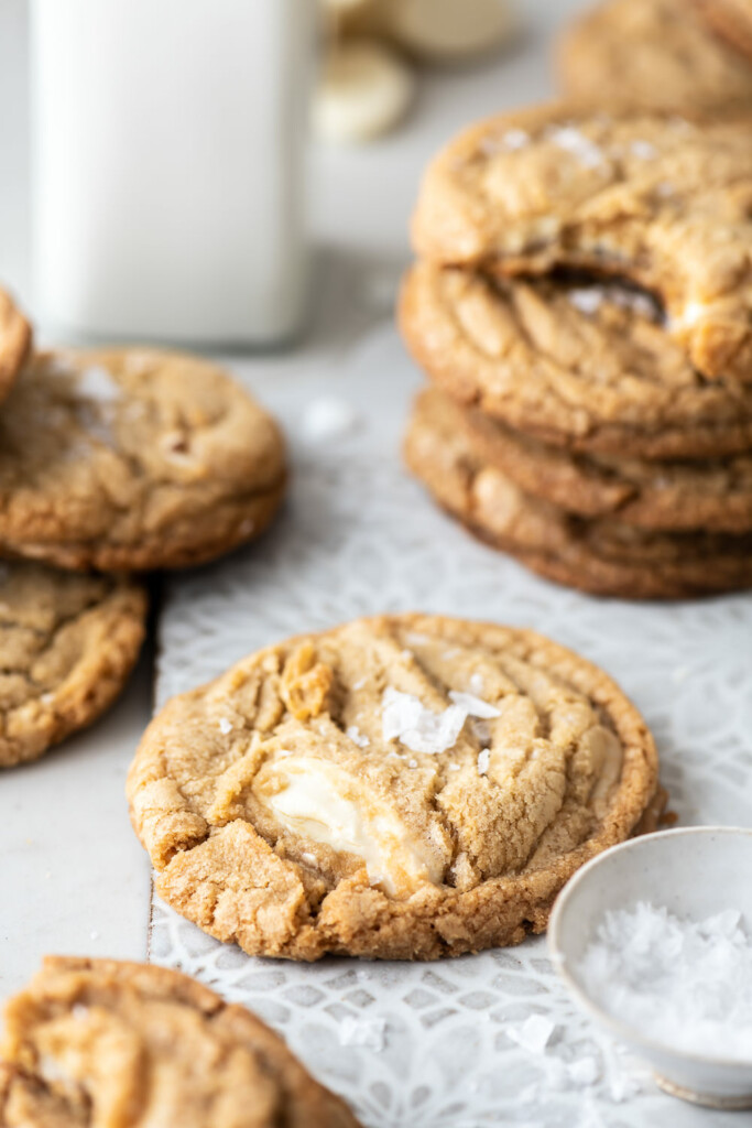 the best white chocolate chip cookies