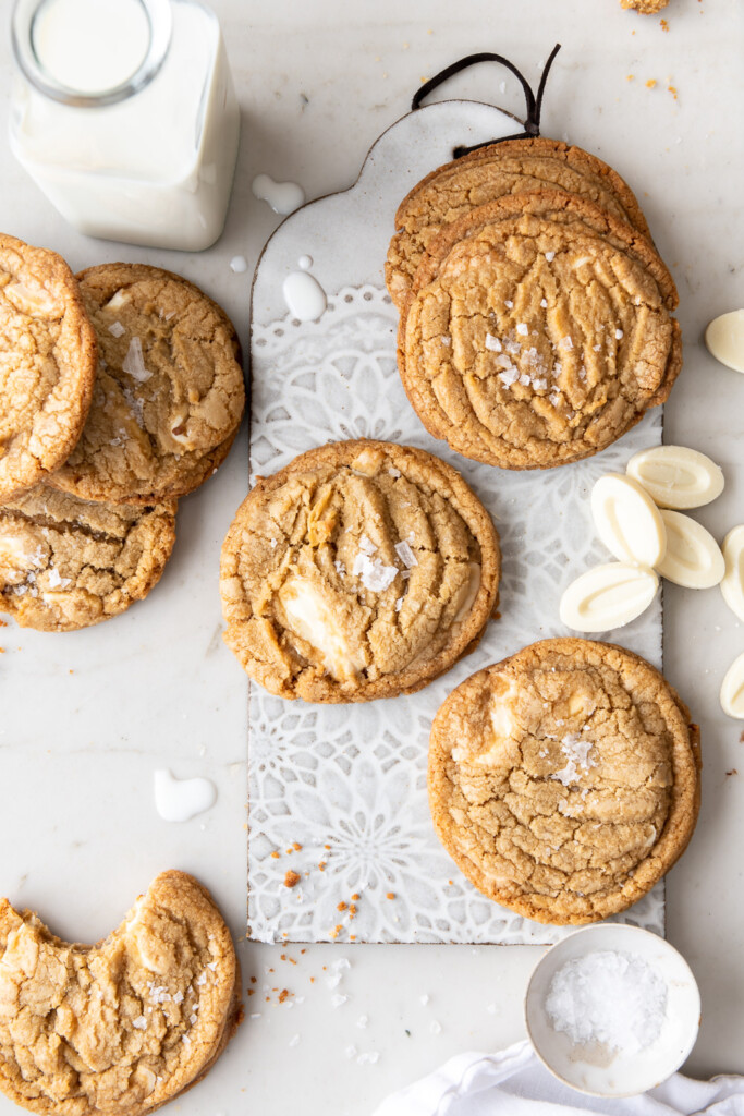 white chocolate chip cookies