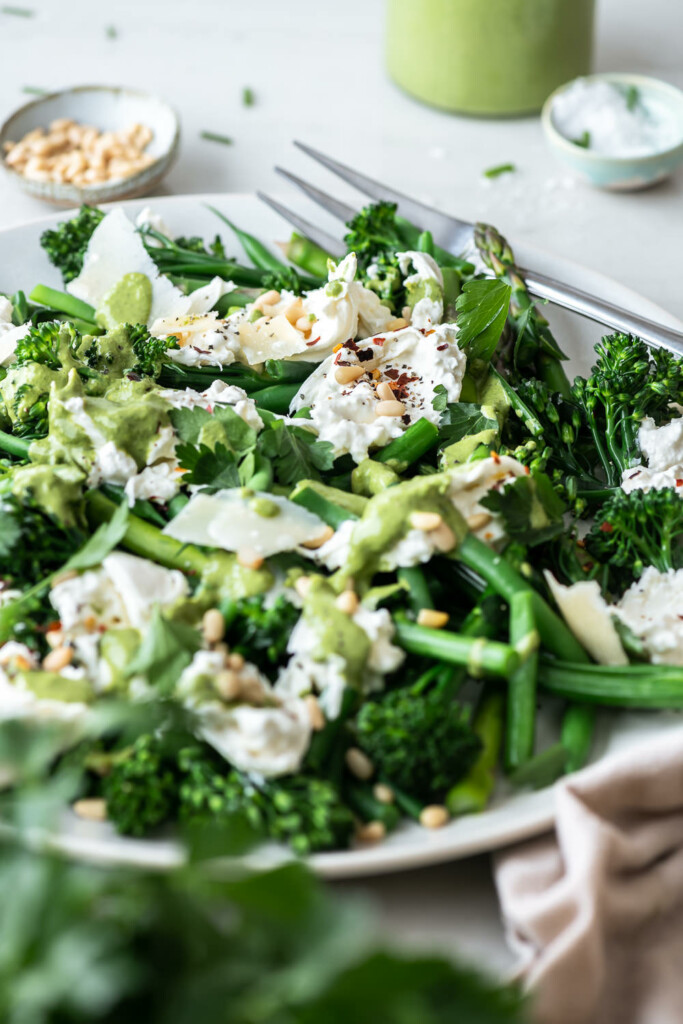 summer burrata salad