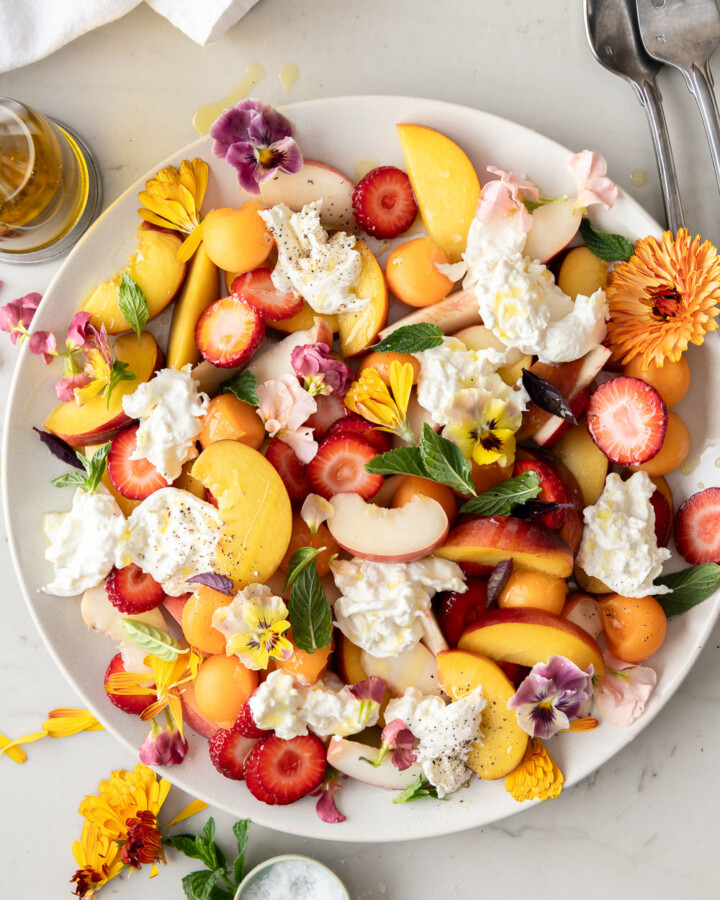 burrata peach salad