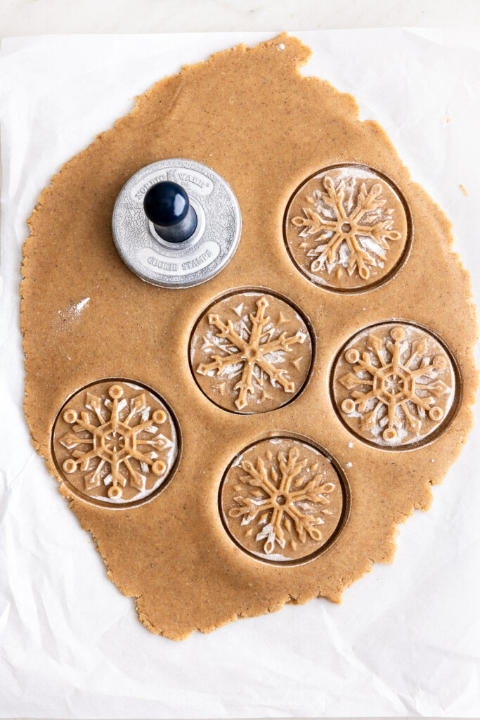 6_stamping speculaas cookies