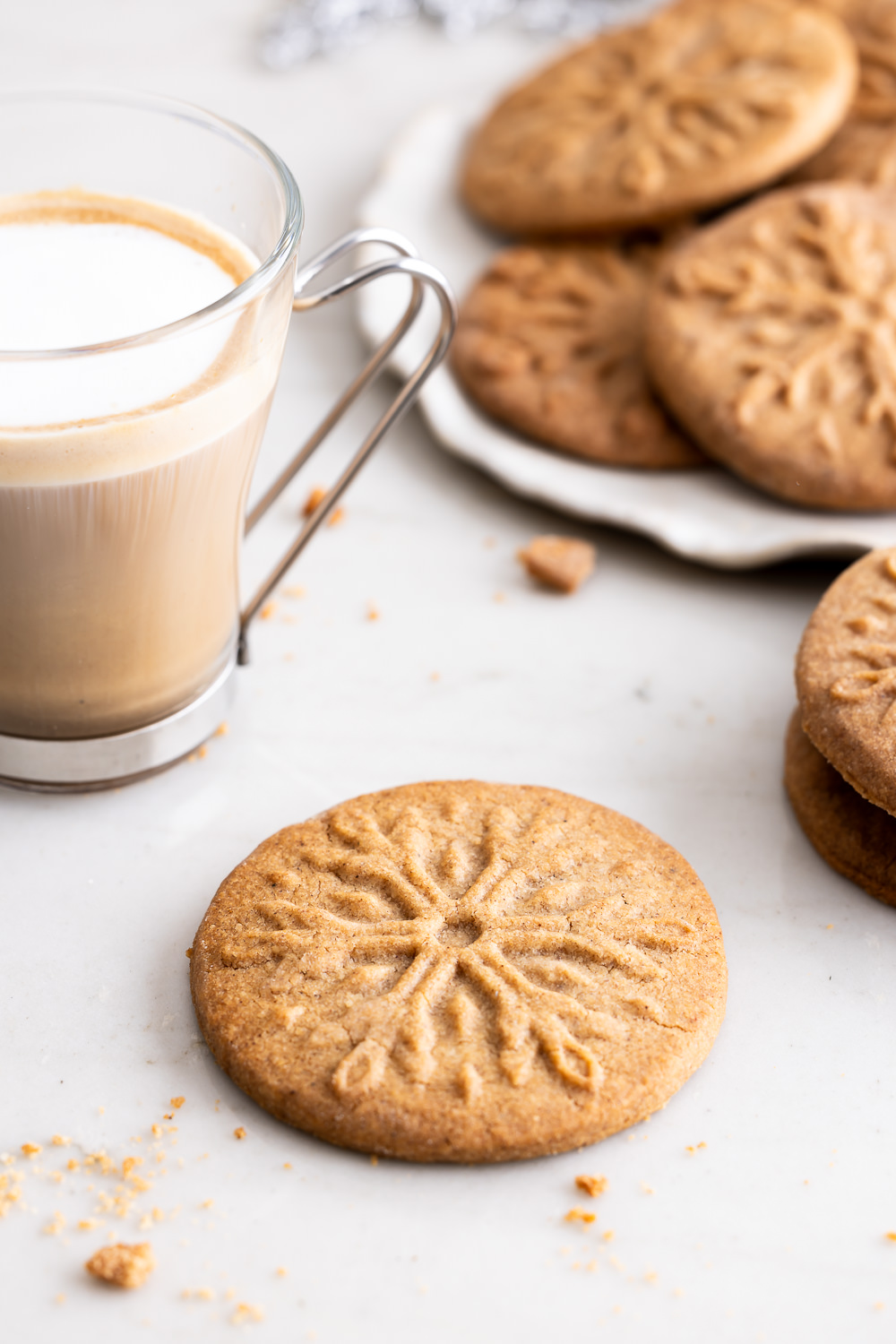 Dutch windmill cookies (speculaas) - With Spice