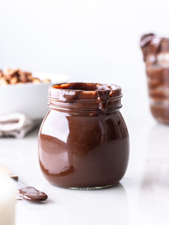 How to Make Chocolate Hazelnut Spread