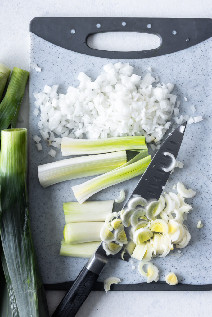 1_chop leeks and onion
