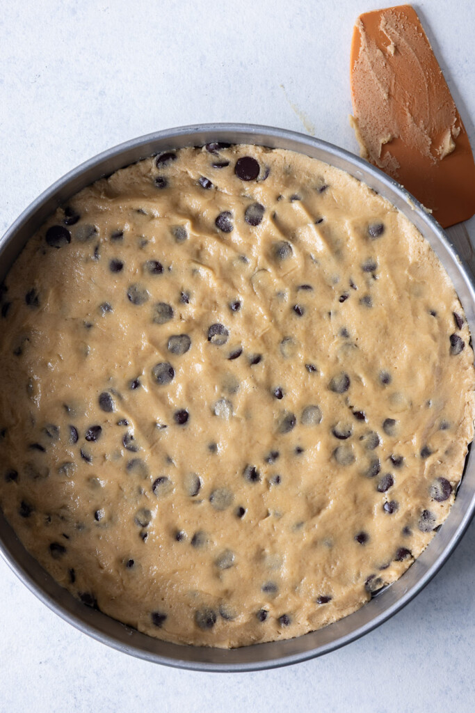 2_chocolate chip cookie cake