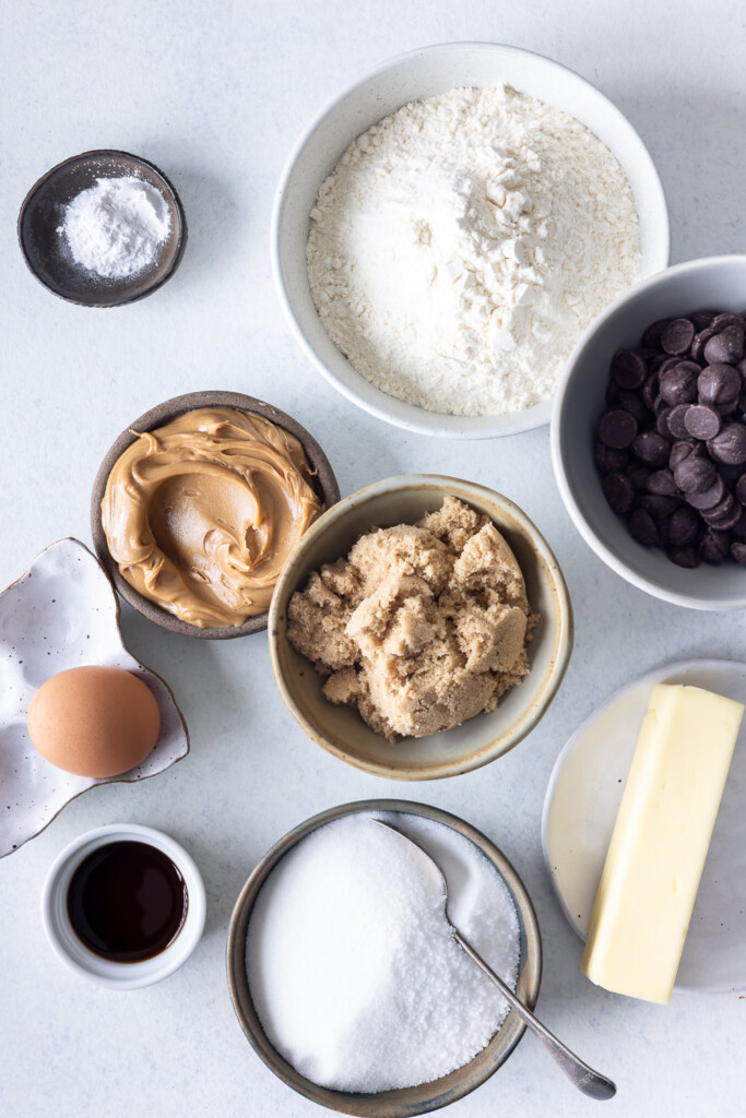 ingredients_peanut butter, brown sugar, vanilla, flour, butter, egg, chocolate