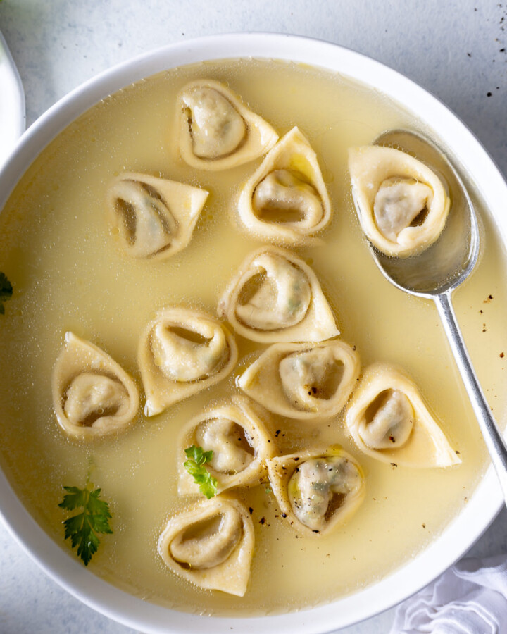 tortellini en brodo recipe